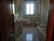 Casa con terraza, patio y bodega en el val, narón