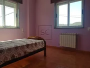 Casa con terraza, patio y bodega en el val, narón