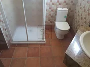 Casa con terraza, patio y bodega en el val, narón