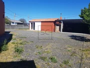 Casa con terraza, patio y bodega en el val, narón