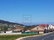 Casa con terraza, patio y bodega en el val, narón