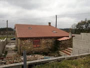 Casa de piedra para restaurar y con finca en san sadurnino, san sadurniño