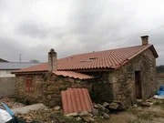 Casa de piedra para restaurar y con finca en san sadurnino, san sadurniño
