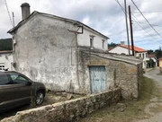 Se vende casa con finca urbanizable en esmelle, ferrol