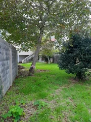 Casa con finca en zona urbana para reformar en santa cecilia, narón
