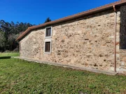 Casa de piedra para acondicionamiento interior en pedroso, narón