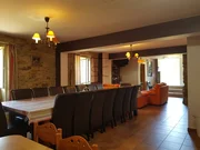 Casa con finca y hórreo en soesto, laxe