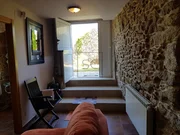 Casa con finca y hórreo en soesto, laxe