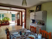 Horno panificador en funcionamiento con dos viviendas independientes en valdoviño, valdoviño