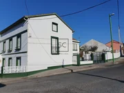 Casa con finca y bodega en maniños, fene