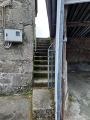 Casa de piedra con anexos en as pontes de garcía rodrígues, as pontes de garcía rodrígues