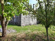 Casa de piedra con anexos en as pontes de garcía rodrígues, as pontes de garcía rodrígues