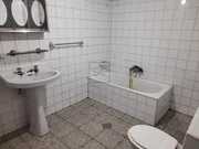 Casa de piedra con anexos en as pontes de garcía rodrígues, as pontes de garcía rodrígues