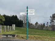 Casa de piedra con anexos en as pontes de garcía rodrígues, as pontes de garcía rodrígues