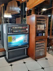 Cafeteria en funcionamiento en narón