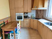 Adosado en cedeira con patio y bodegas