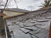 Casa con finca y garaje en moeche