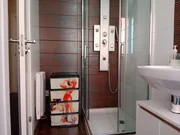 Piso con garaje y piscina comunitaria en ares