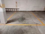 Piso con garaje y piscina comunitaria en ares