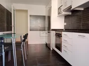 Piso con garaje y piscina comunitaria en ares