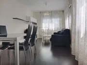 Piso con garaje y piscina comunitaria en ares