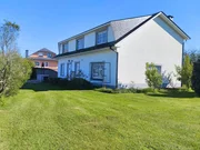 Luminosa casa con 9 habitaciones en o feal-xuvia, narón