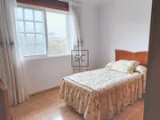 Luminosa casa con 9 habitaciones en o feal-xuvia, narón