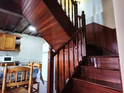 Casa con garaje, patio y finca en cedeira