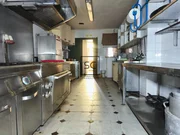 Edificio con local comercial en as pontes