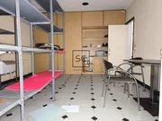 Edificio con local comercial en as pontes