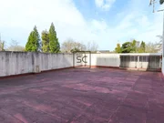 Edificio con local comercial en as pontes