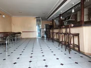 Edificio con local comercial en as pontes