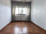 Edificio con local comercial en as pontes