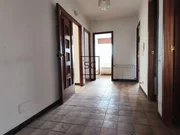 Edificio con local comercial en as pontes