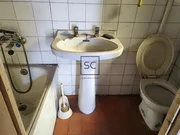 Edificio con local comercial en as pontes