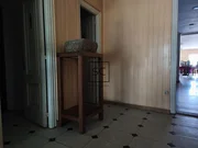 Edificio con local comercial en as pontes