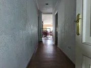 Edificio con local comercial en as pontes