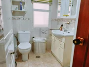 Luminoso edificio con finca en santa cecilia, narón