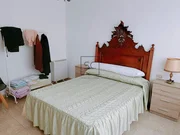 Luminoso edificio con finca en santa cecilia, narón