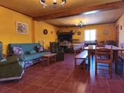 Chalet con piscina en ares