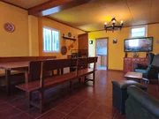 Chalet con piscina en ares