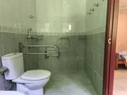 Casa de piedra con hórreo y finca en san sandurniño