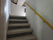 Casa de piedra con hórreo y finca en san sandurniño