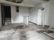 Casa de piedra con hórreo y finca en san sandurniño