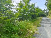 Casa de piedra con hórreo y finca en san sandurniño