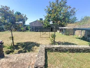 Casa de piedra para restaurar con finca edificable en sedes, narón