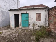 Casa adosada con bodega y finca en piñeiros, narón