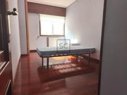 Piso con ascensor y plaza de garaje en porta nova-ferrol