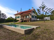 Chalet con piscina en el raso, ares