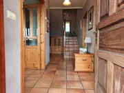 Chalet con piscina en el raso, ares